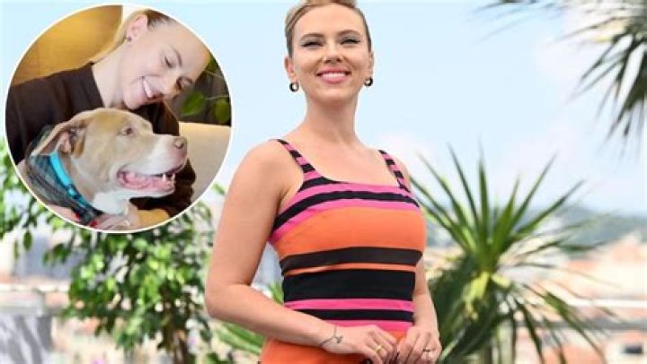 Scarlett Johansson Pets