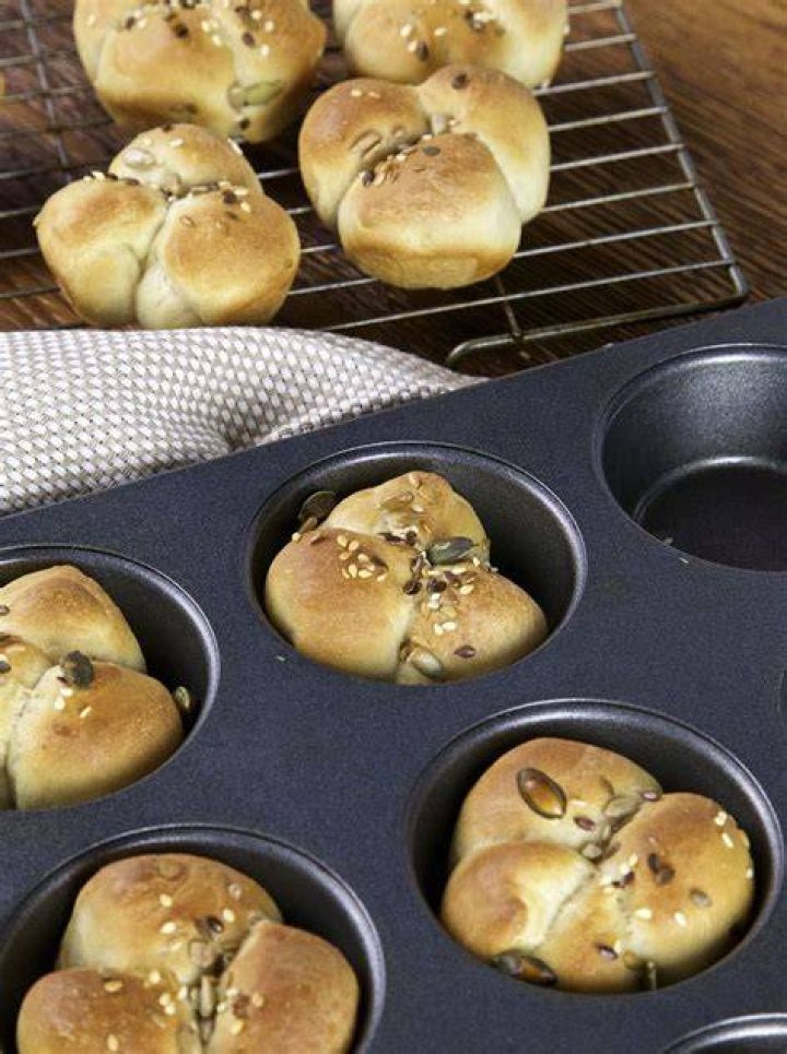 Shamrock Roll in Muffin Tin Shamrock Roll in Muffin Tin